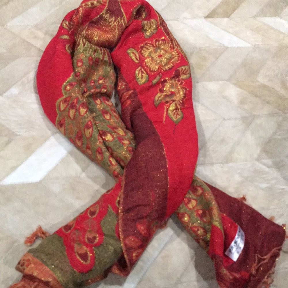 Beautiful soft intricate multicolored scarf